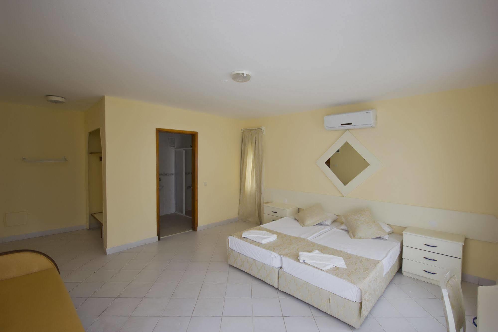 Kos Hotel Bodrum Luaran gambar